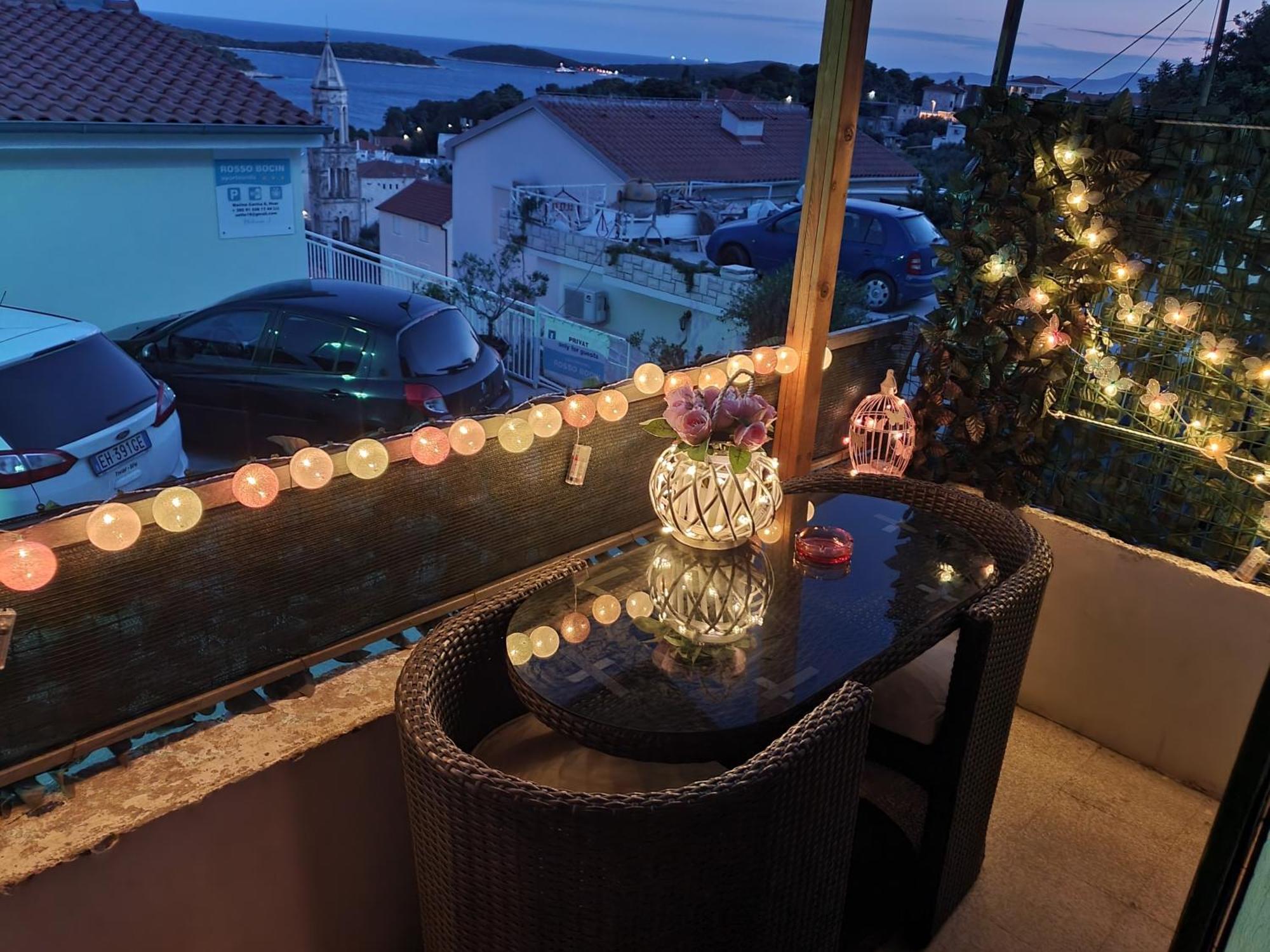 Apartments Luci ฮวาร์ ห้อง รูปภาพ
