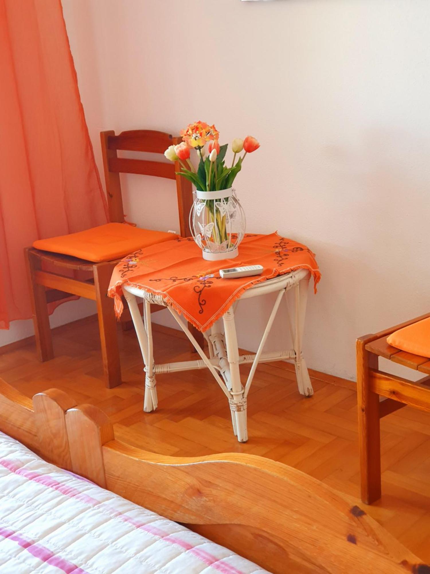Apartments Luci ฮวาร์ ห้อง รูปภาพ