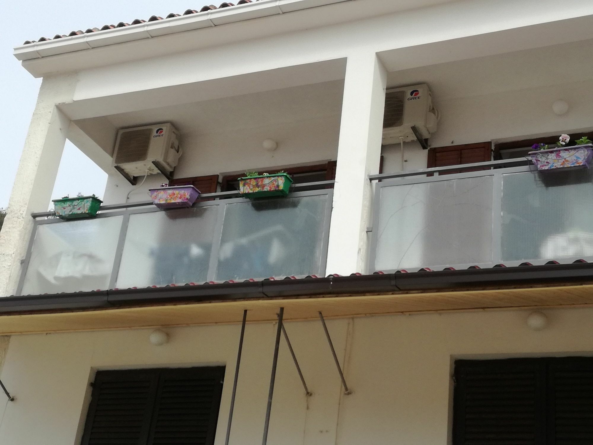 Apartments Luci ฮวาร์ ภายนอก รูปภาพ