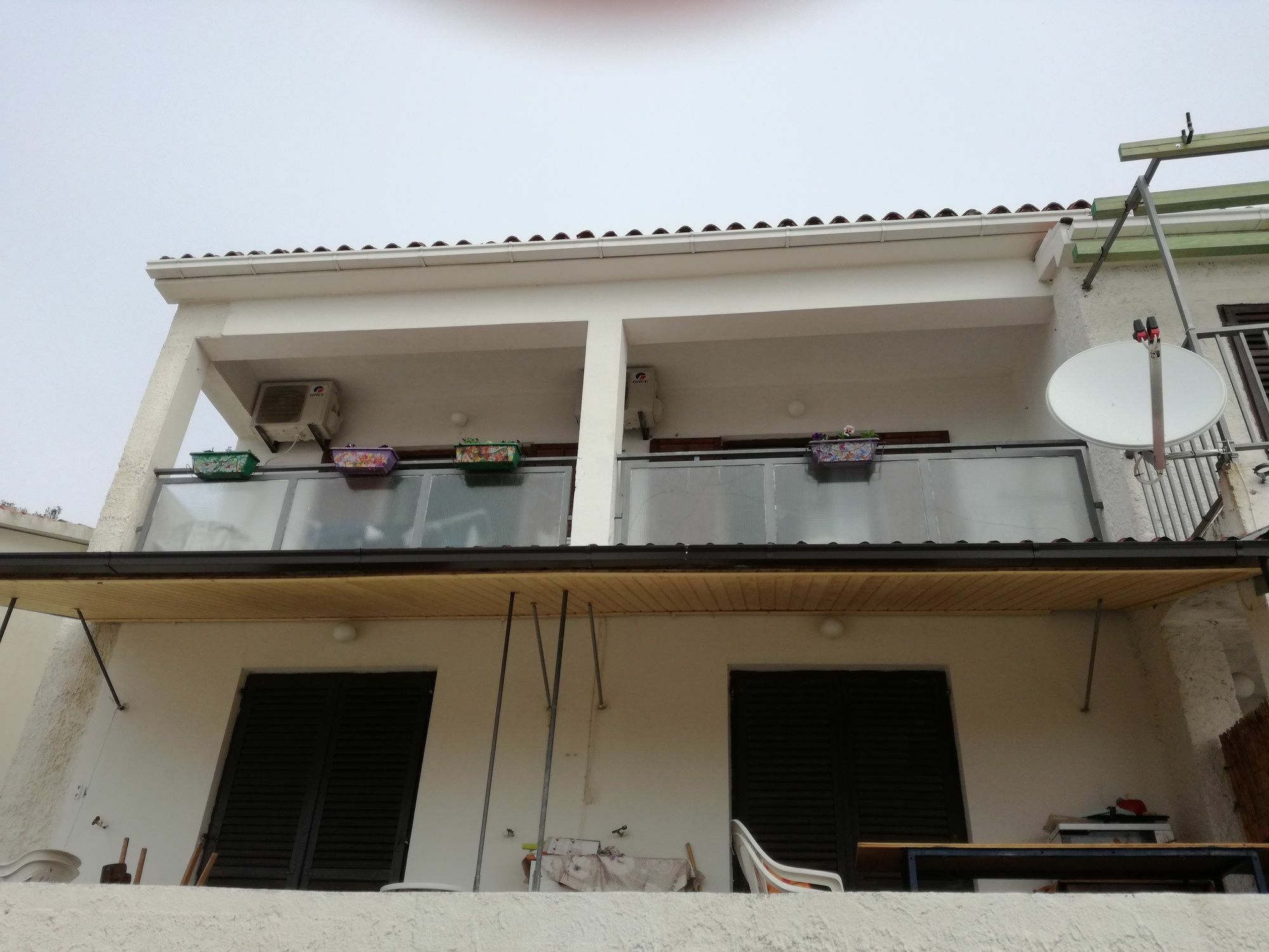 Apartments Luci ฮวาร์ ภายนอก รูปภาพ
